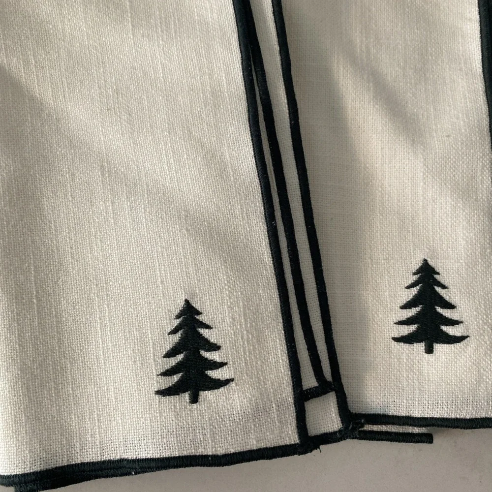 Set of 5 Crate & Barrel Merrow-Stitch White Green Stripe Napkin Embroidered Tree